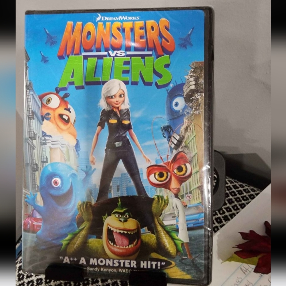 🎬Monsters VS. Aliens